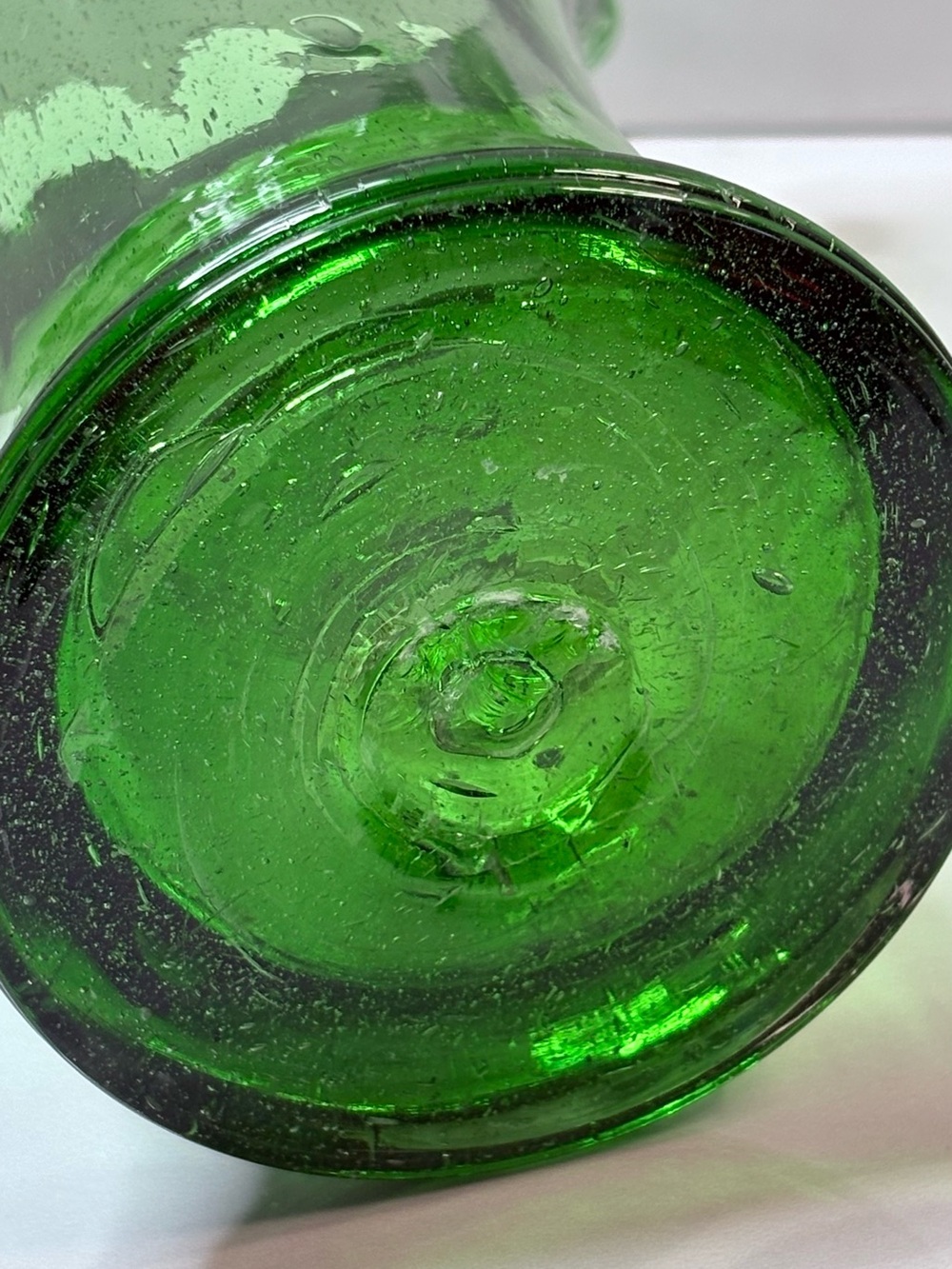 Vintage Emerald Green Swung-Style Art Glass Vase Ruffled Rim Hand Blown